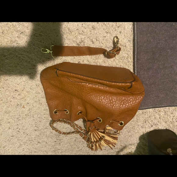 KissMe Couture Brown Patent Leather Crossbody shoulder bag Size 12X10x5 1/2 - Picture 13 of 15